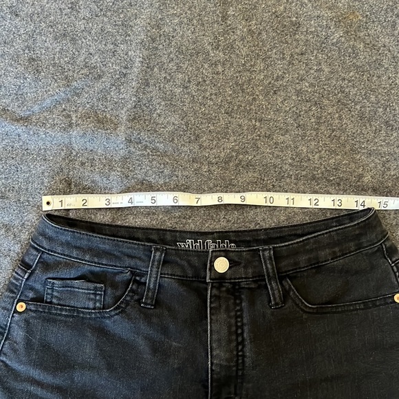 Wild Fable Black High Rise Shorts Size 8 - Picture 3 of 4